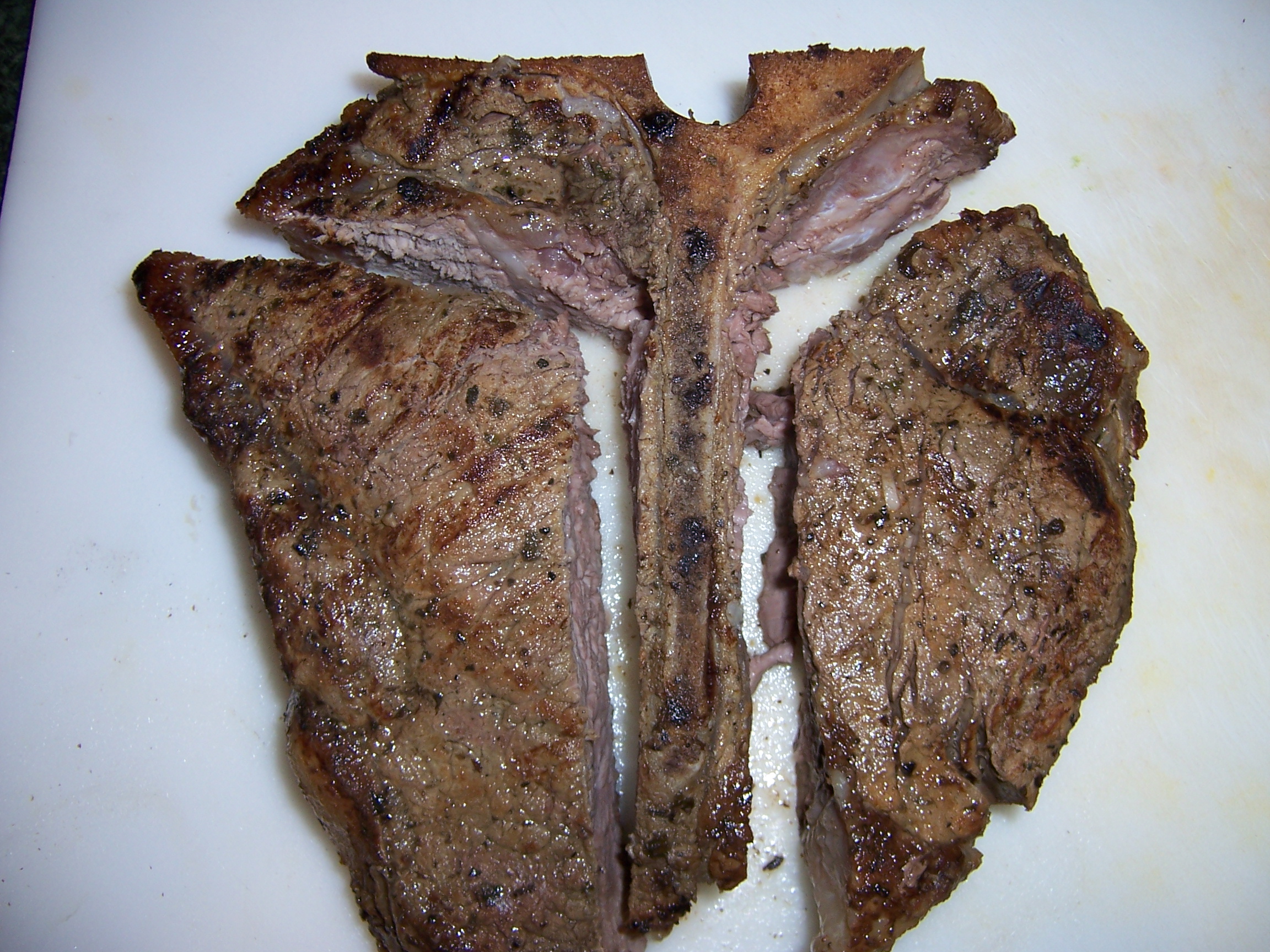cooked-steak-cut.jpg